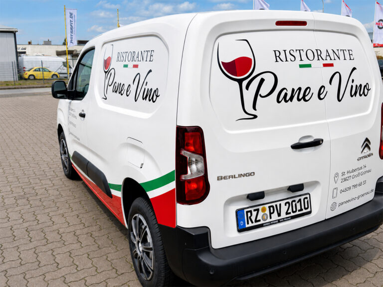 Fahrzeugbeschriftung eines Transporters für Pane e Vino - Rückseite